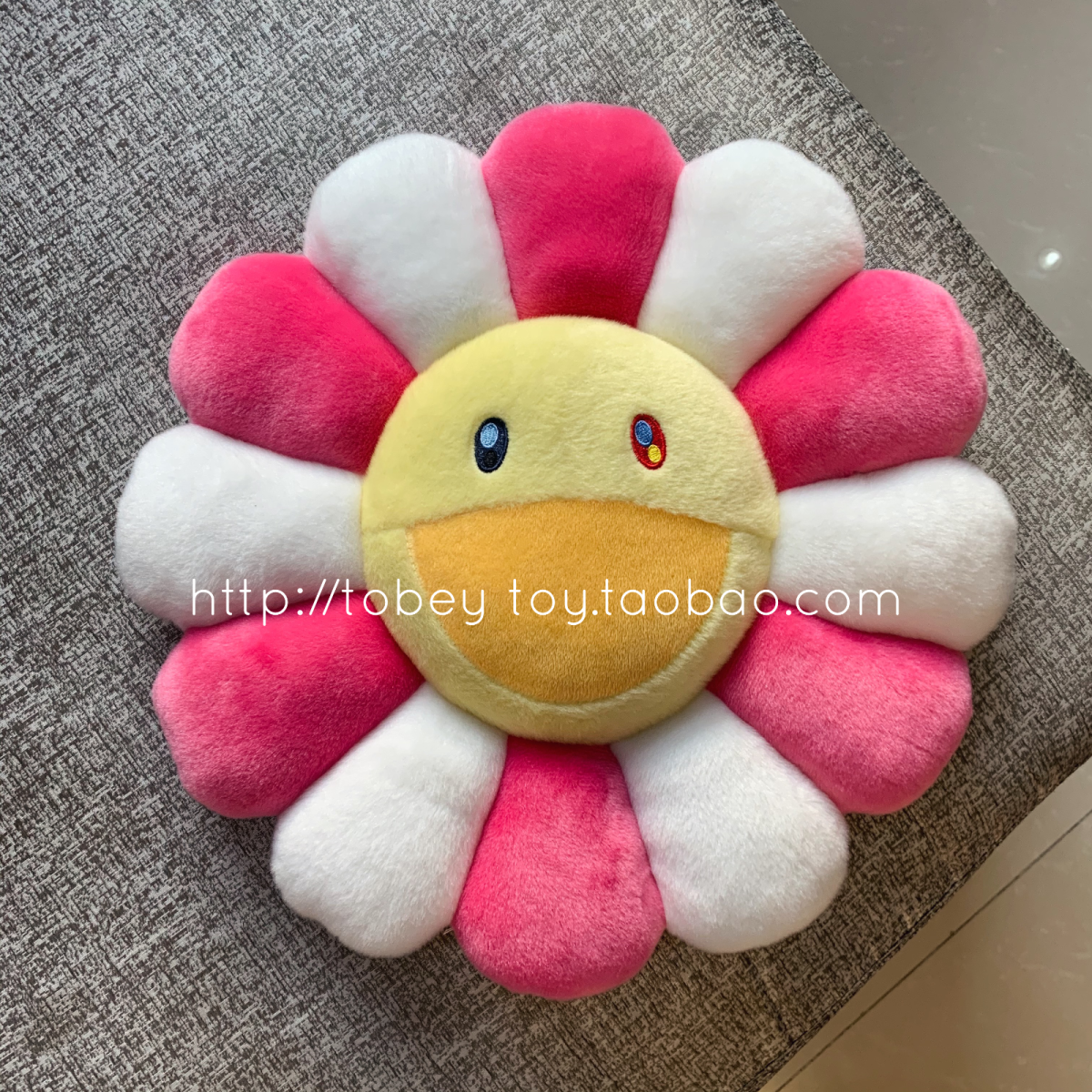 Takashi Murakami Flower Pillow White Pink