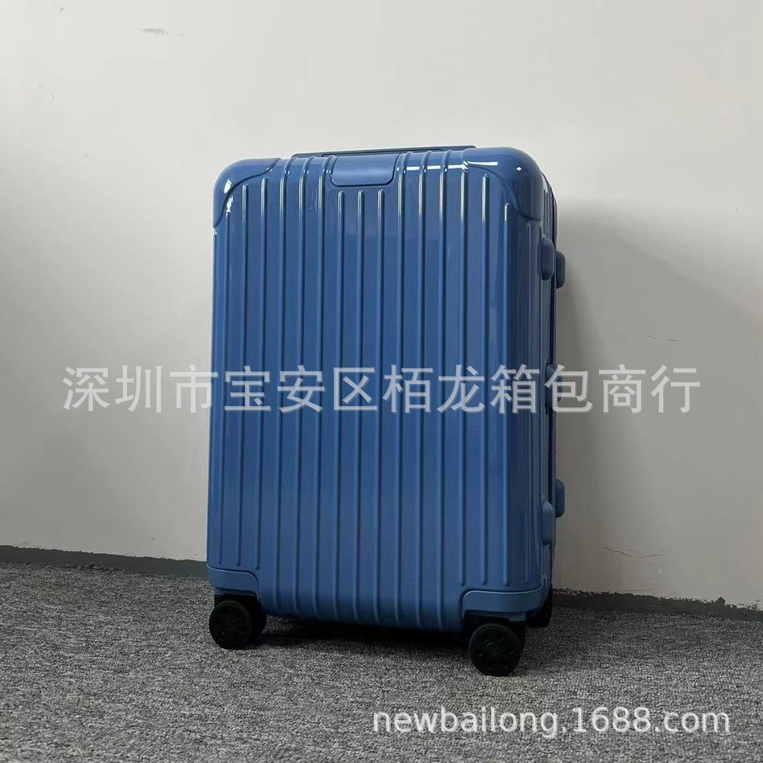 RIMOWA Essential Suitcase Blue