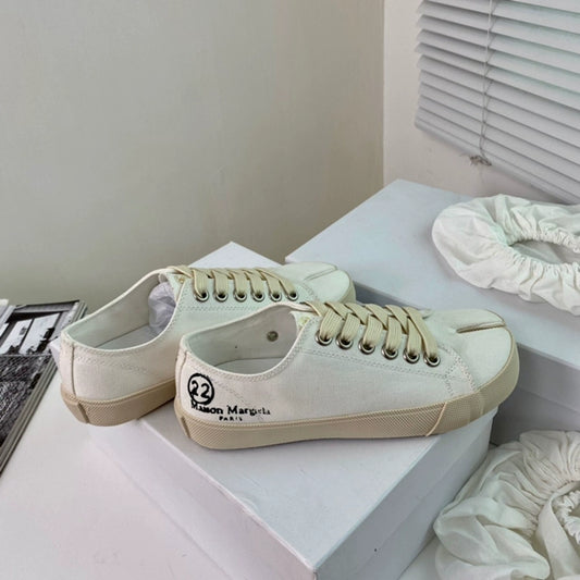 Maison Margiela Tabi Canvas