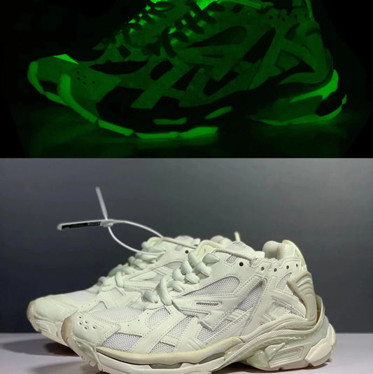 Balenciaga Runner Light reflective