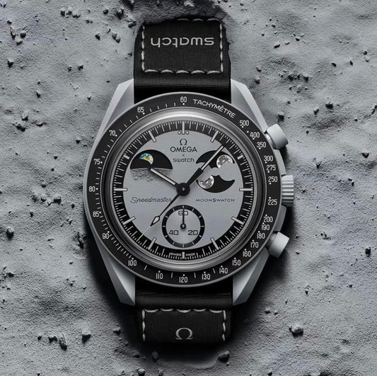 Swatch x Omega Moonswatch Snoopy Black