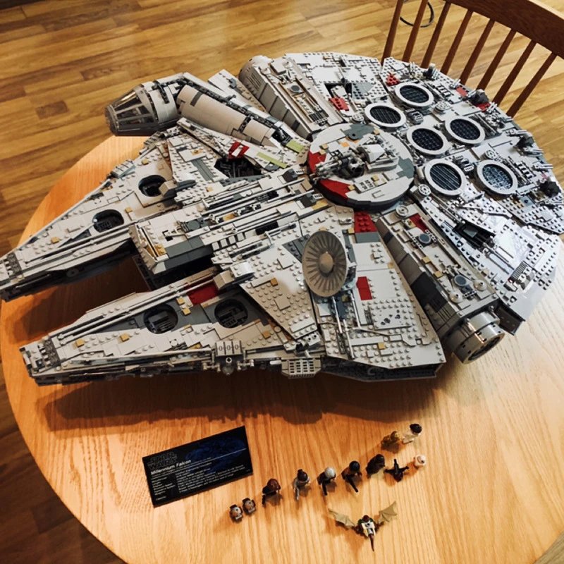 Lego Star Wars Millenium Falcon Set