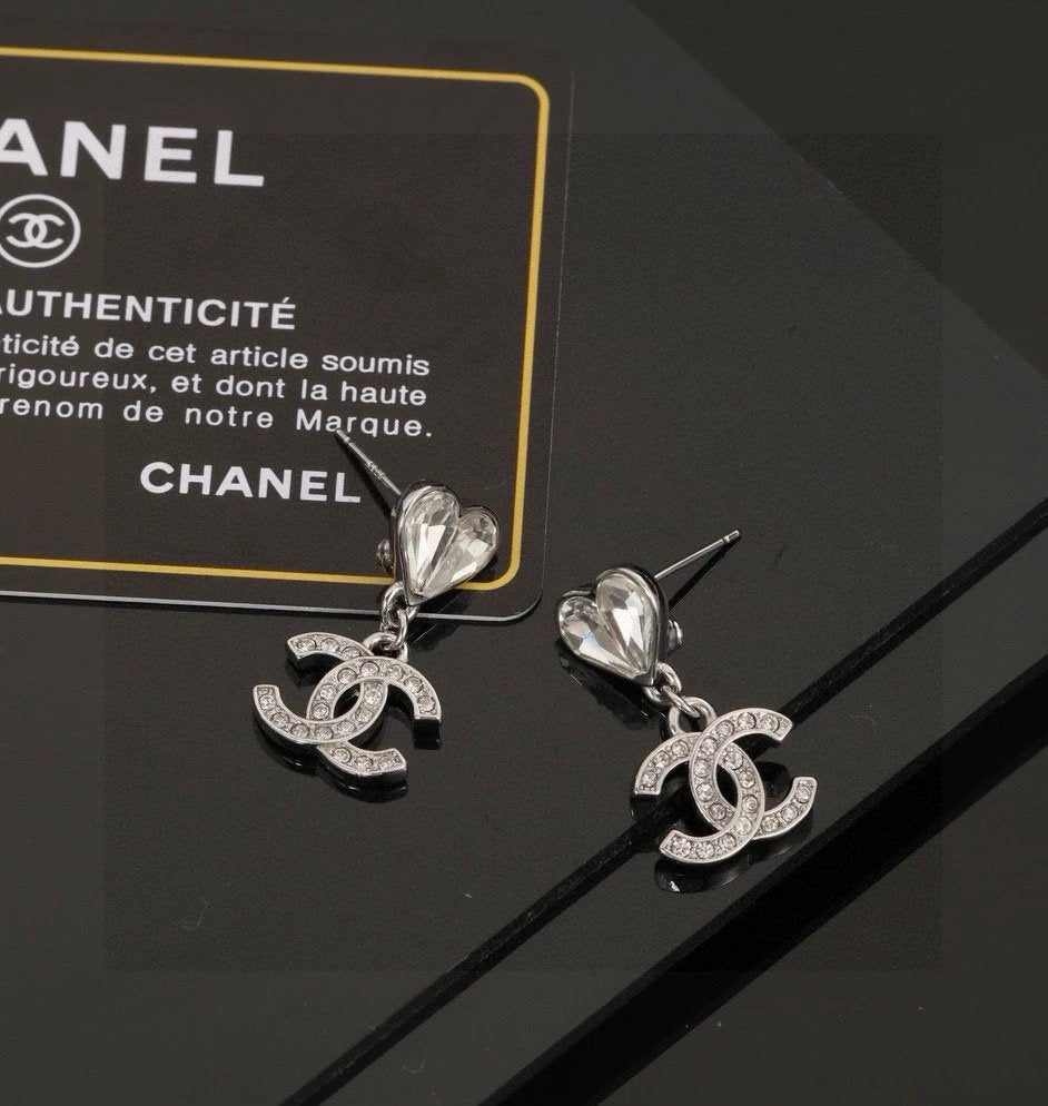Chanel Women Designer Earrings Diamonds