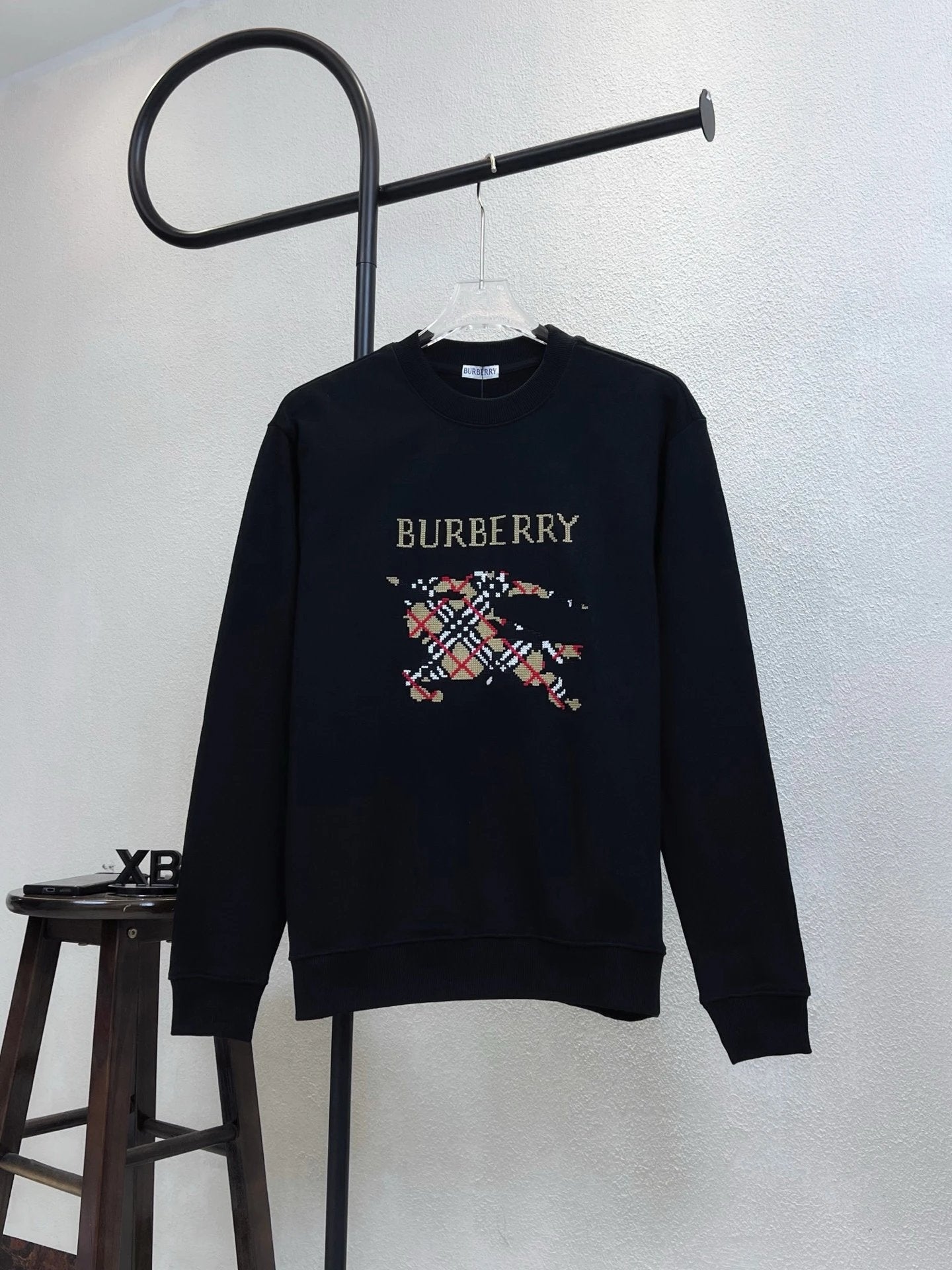Burberry monogram horse Sweater Black