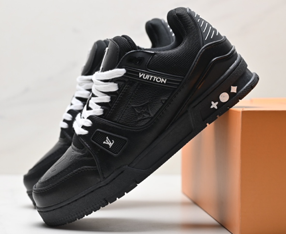 Louis Vuitton Trainer All Black (White Laces)