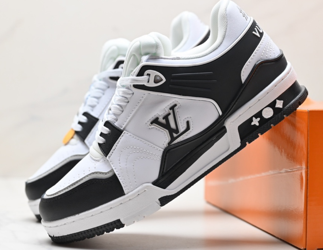 Louis Vuitton Trainer/Skate Black White