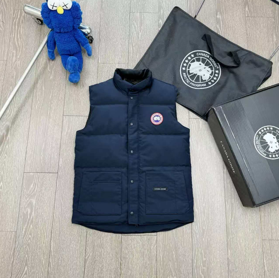 Canada Goose Vest Creamy Blue
