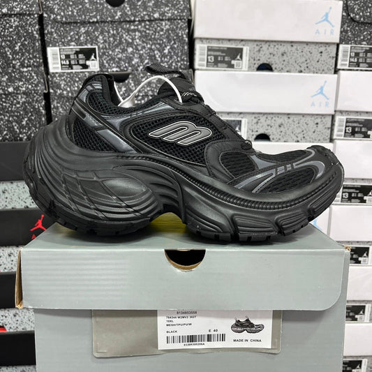 Balenciaga 10XL (Budget)