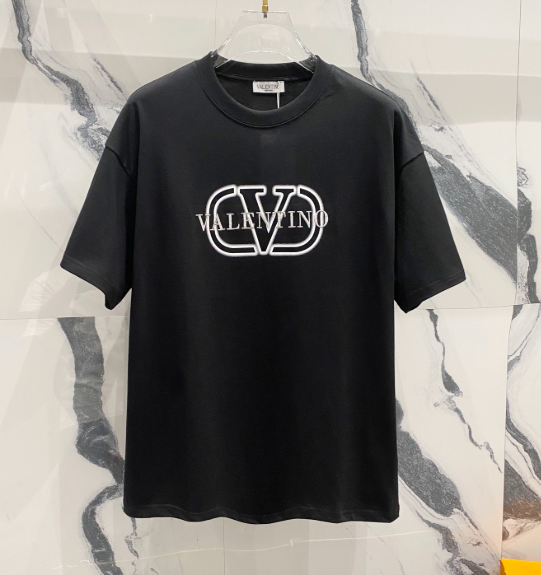 Valentino V & font T-shirt Black