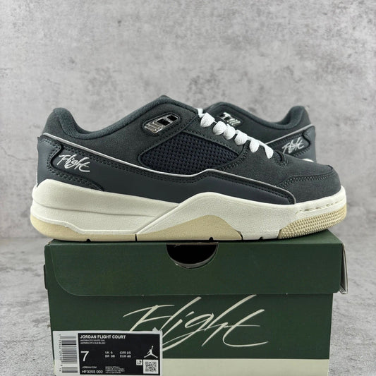 Air Jordan Flight Court