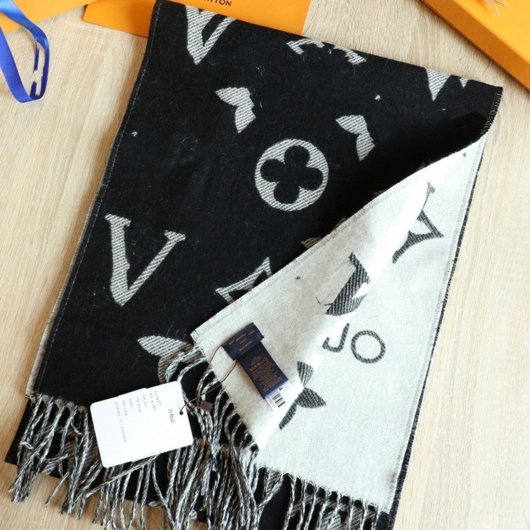 LV Reykjavik Scarf