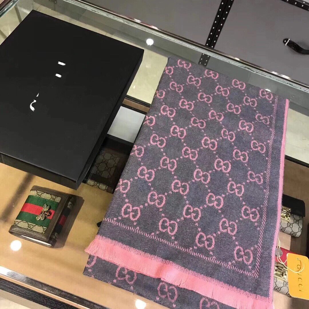 Gucci Monogram Scarf Pink