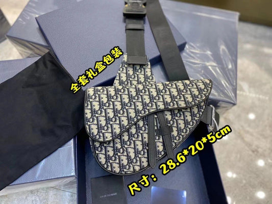 Dior Saddle Belt Bag Oblique Jacquard Beige/Black